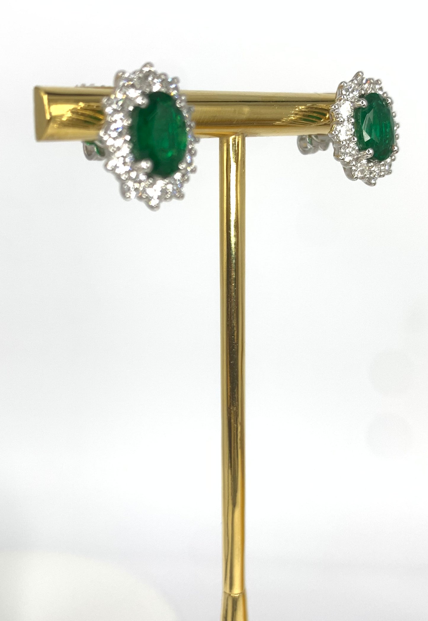 Orecchini smeraldi e diamanti