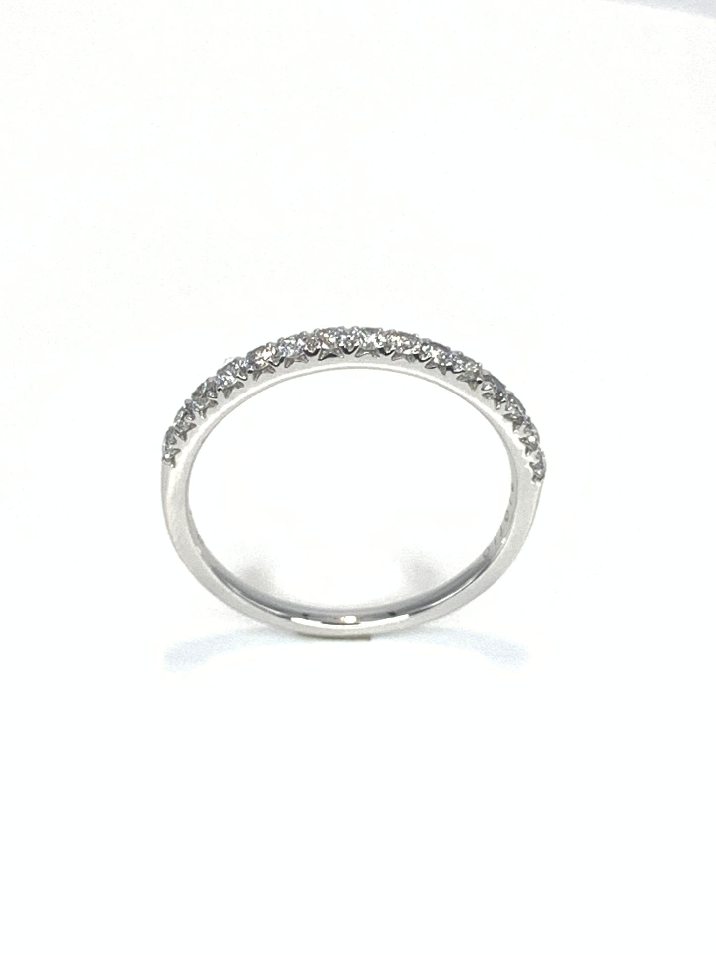 Anello mezzo giro diamanti ct 0,27